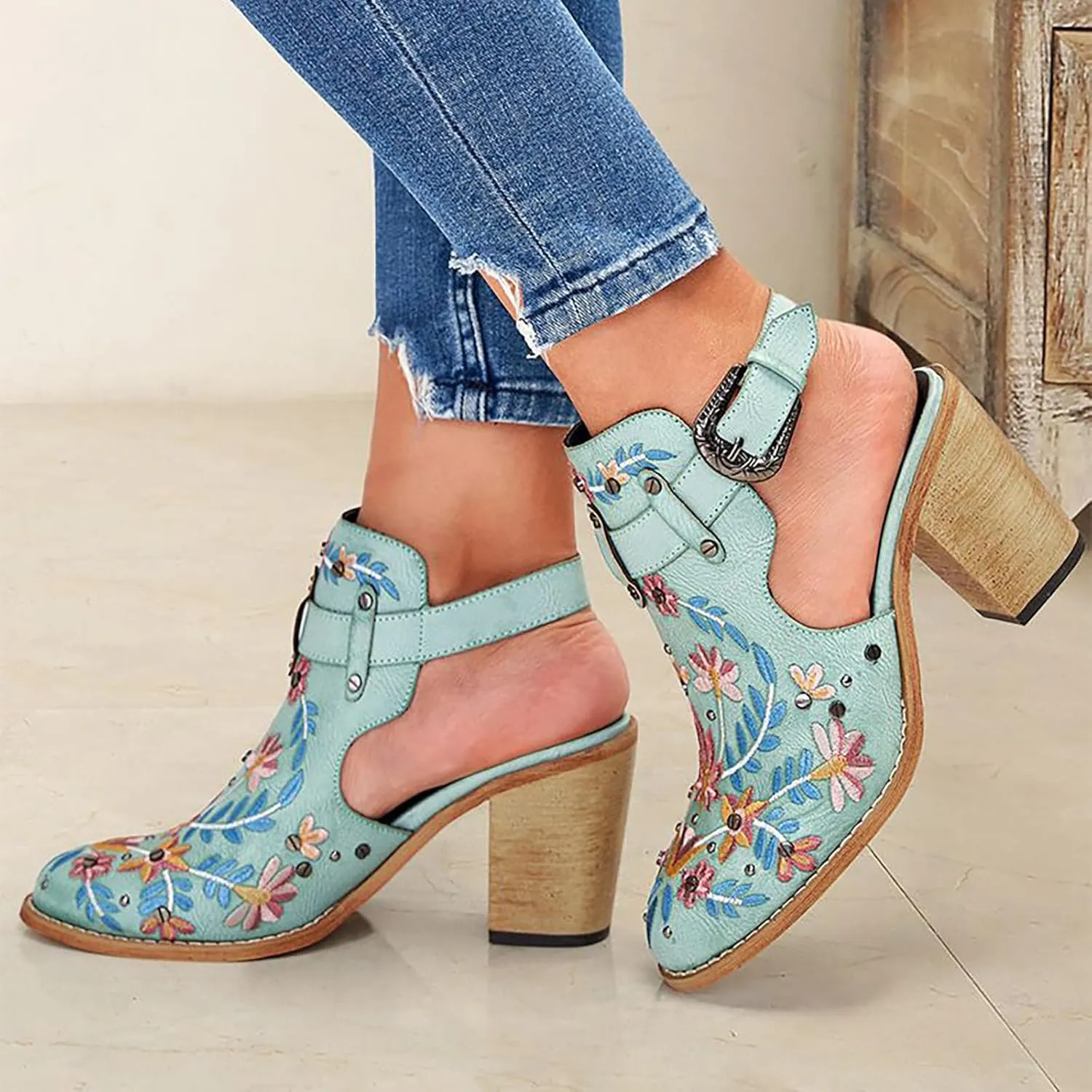 2025 New Europe And The United States Foreign Trade Embroidery Retro High Heeled Indoor Sandals for Women Comfortable