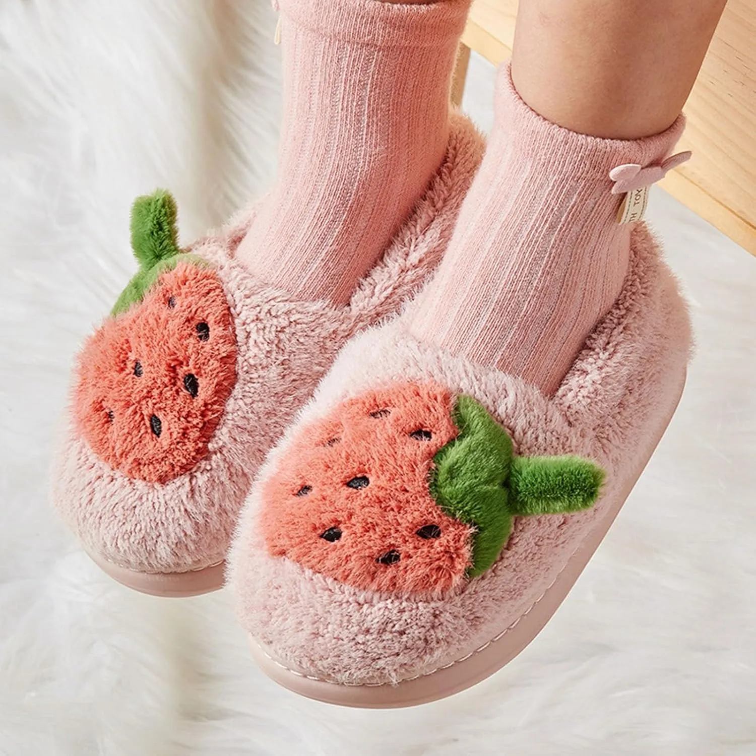 Boys Girls Strawberry Slippers Toddler Plush Warm Cotton Slippers Non-Slip Indoor Comfy Bedroom Winter Shoes