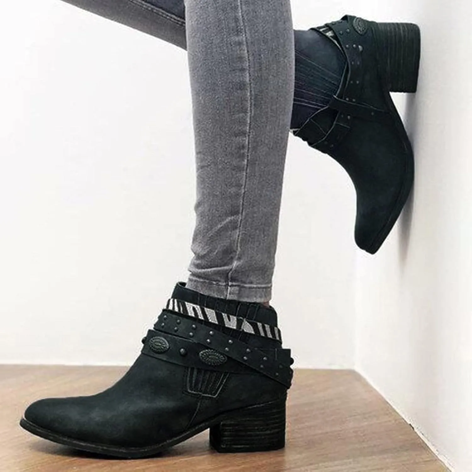 Cowboy Boots for Women Knee High Combat Style Closed Toe Motorcycle Boots Classic Zipper Buckle Low Heel Shoes Retro Shoes 52