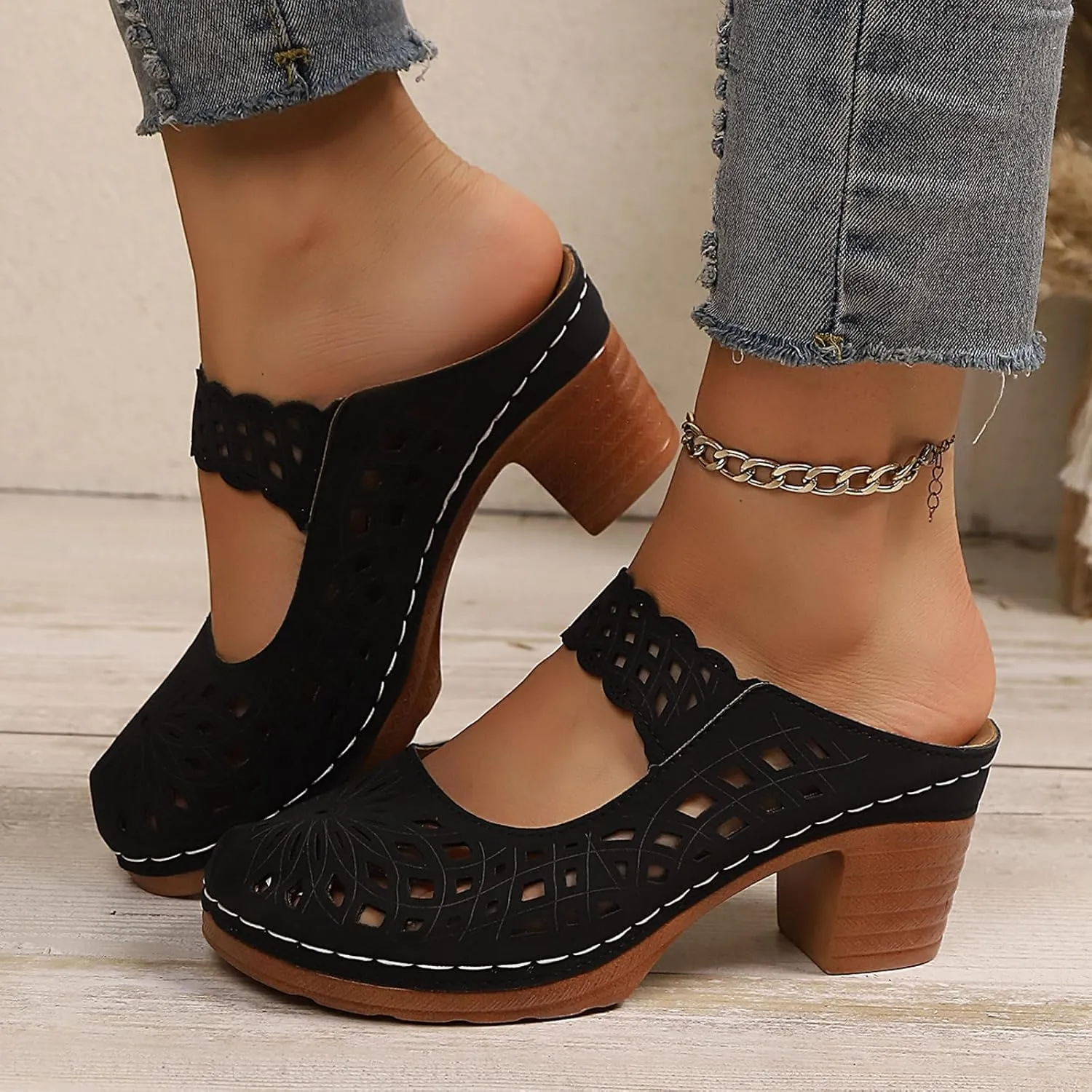 Dressy Summer Heel Fashionable And Versatile Women's Slippers Thick Mid Heel Soft Sole Hollow Closed Toe Casual Sandals