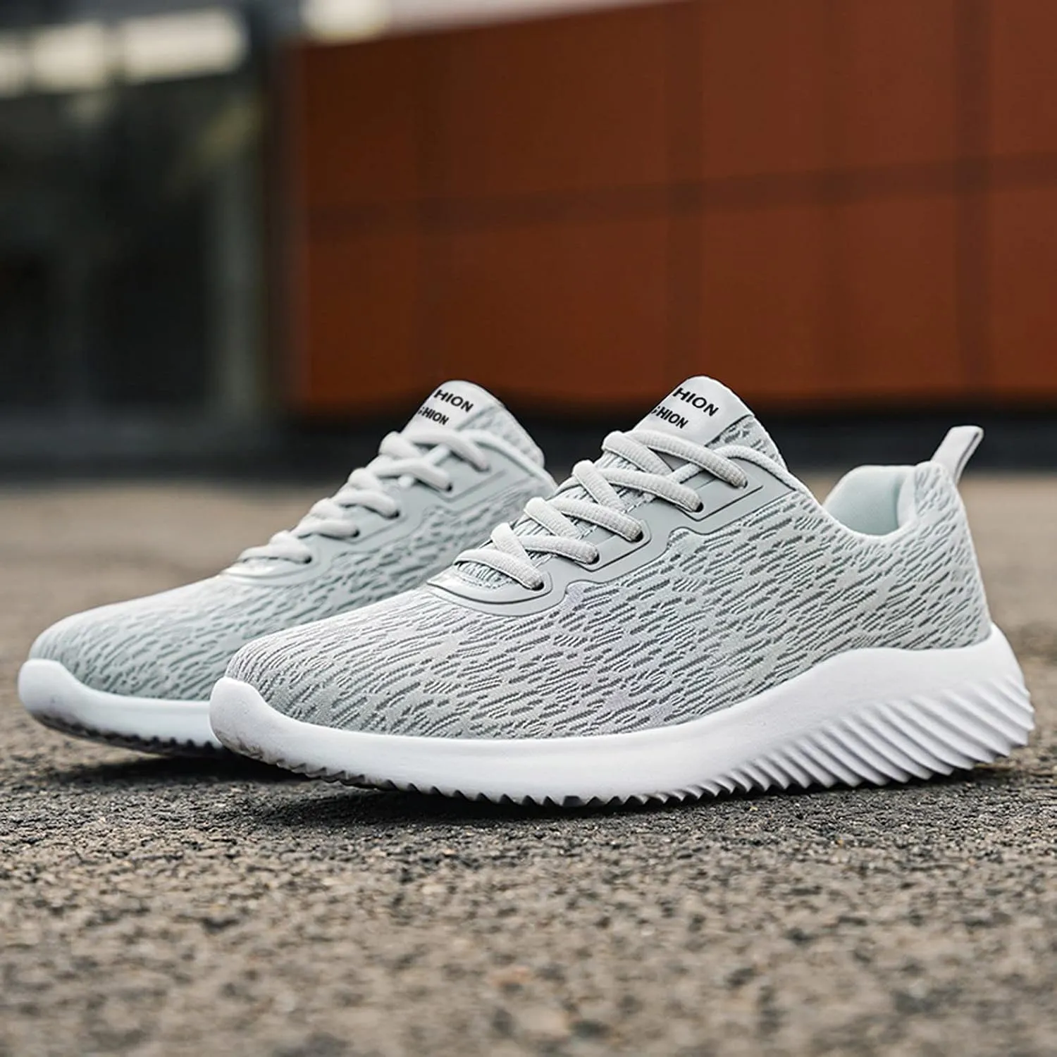 Fashion Men Mesh Casual Sport Shoes Lace Up Solid Color Running Breathable Soft Bottom Slippers Men Indoor Sneaker Shoes for