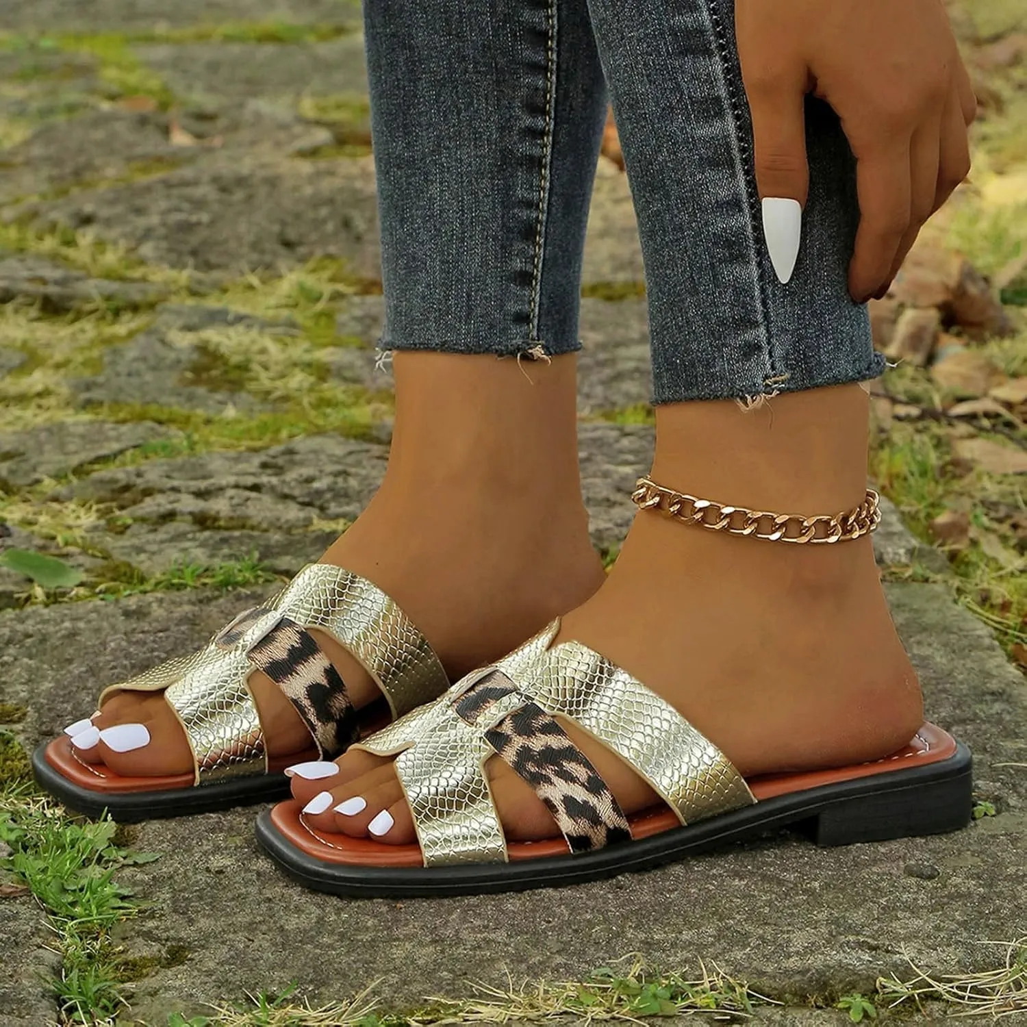 Fashion Slides Slippers for Summer Flat Sandals Comfortable Suitable For Party Vacation Sexy Square Toe Bohemian Sandals