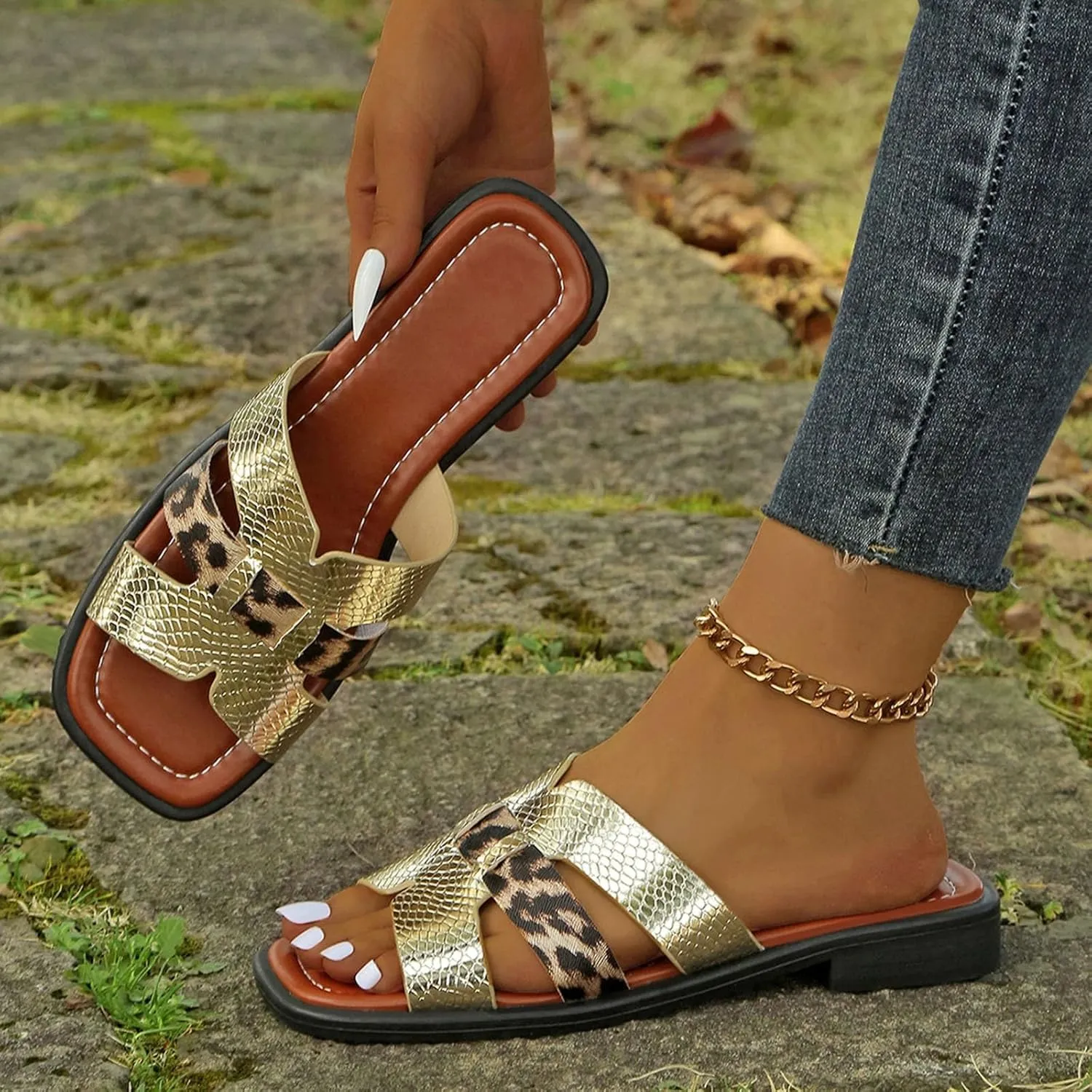 Fashion Slides Slippers for Summer Flat Sandals Comfortable Suitable For Party Vacation Sexy Square Toe Bohemian Sandals