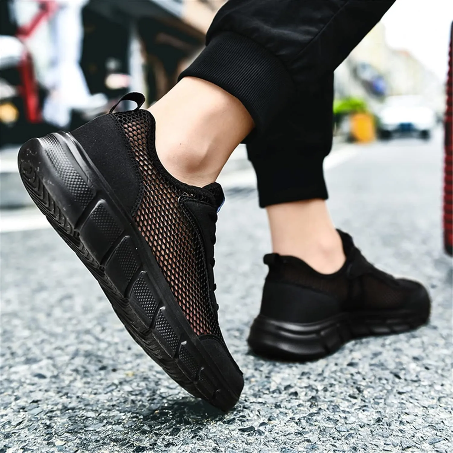 Fashion Spring and Summer Men Sports Shoes Flat Bottom Lightweight Fly Woven Mesh Hollow Mens Sneaker Boots Low Top Men's SPO