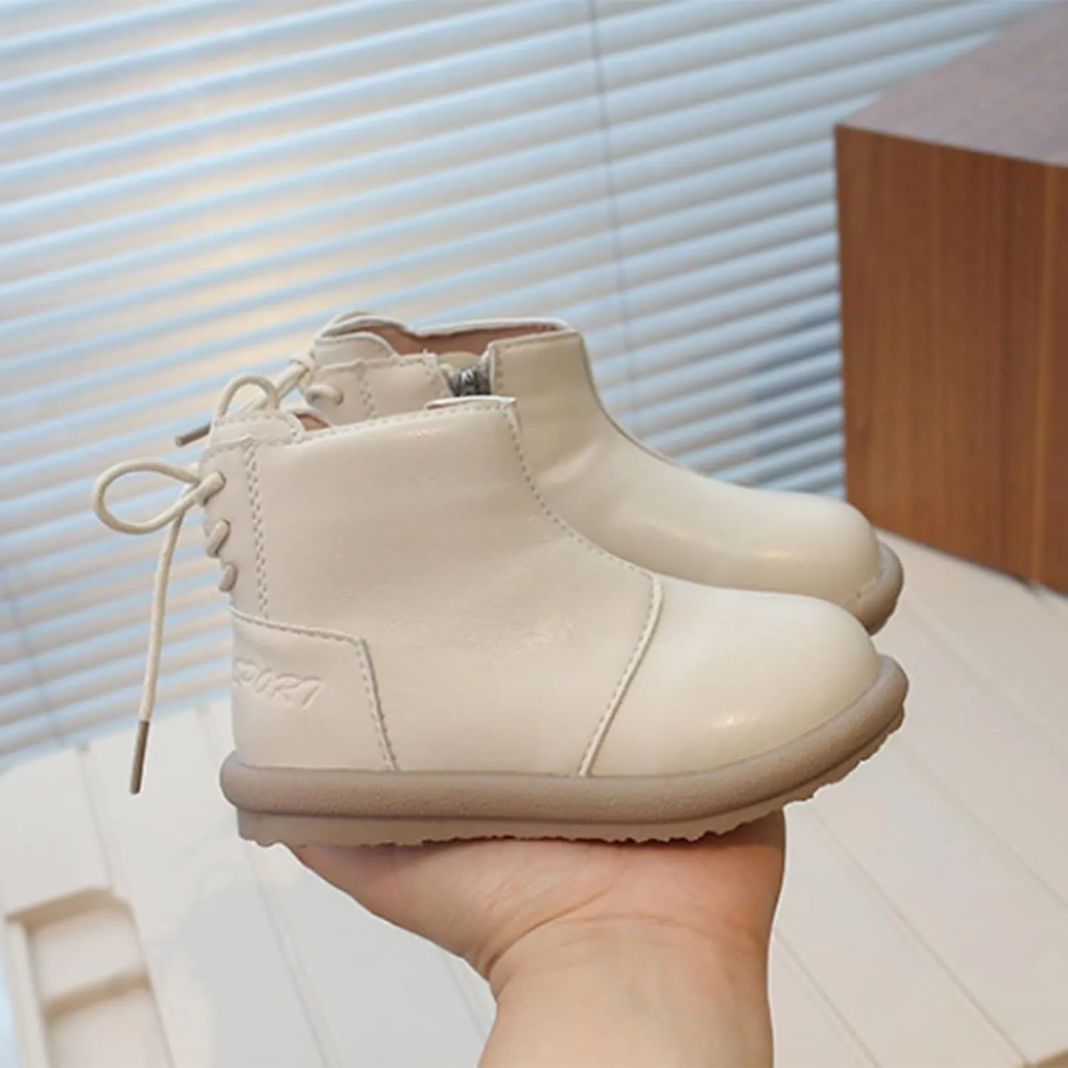 Girls Leather Ankle Boots Waterproof Side Zipper Slip On Boots Round Toe Soft Sole Flat Boots Casual Shoes