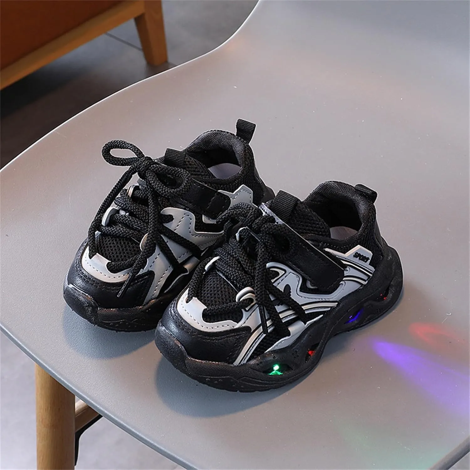 Girls Light Up Walking Shoes Boys Sneakers Boys Tennis Shoes Boys Kids Sneakers Mesh Breathable Running Shoes