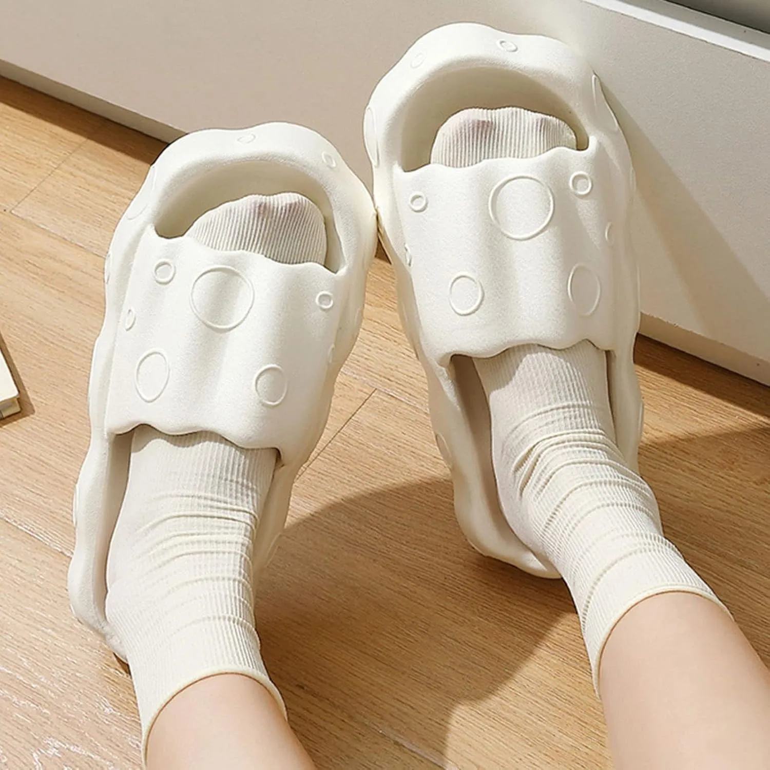 Indoor and Outdoor Slides for Men Women Slippers New Pattern Fashion Simple Circle Pattern Thick Sole Comfortable Non