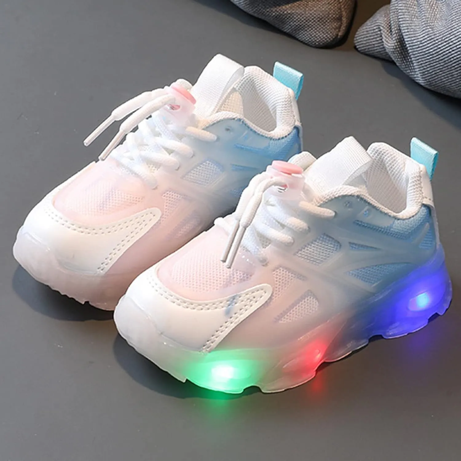 Infant Light Up Shoes Toddler Boys Girls LED Lightweight Mesh Walking Shoes Children Kids Breathable Tennis Shoes