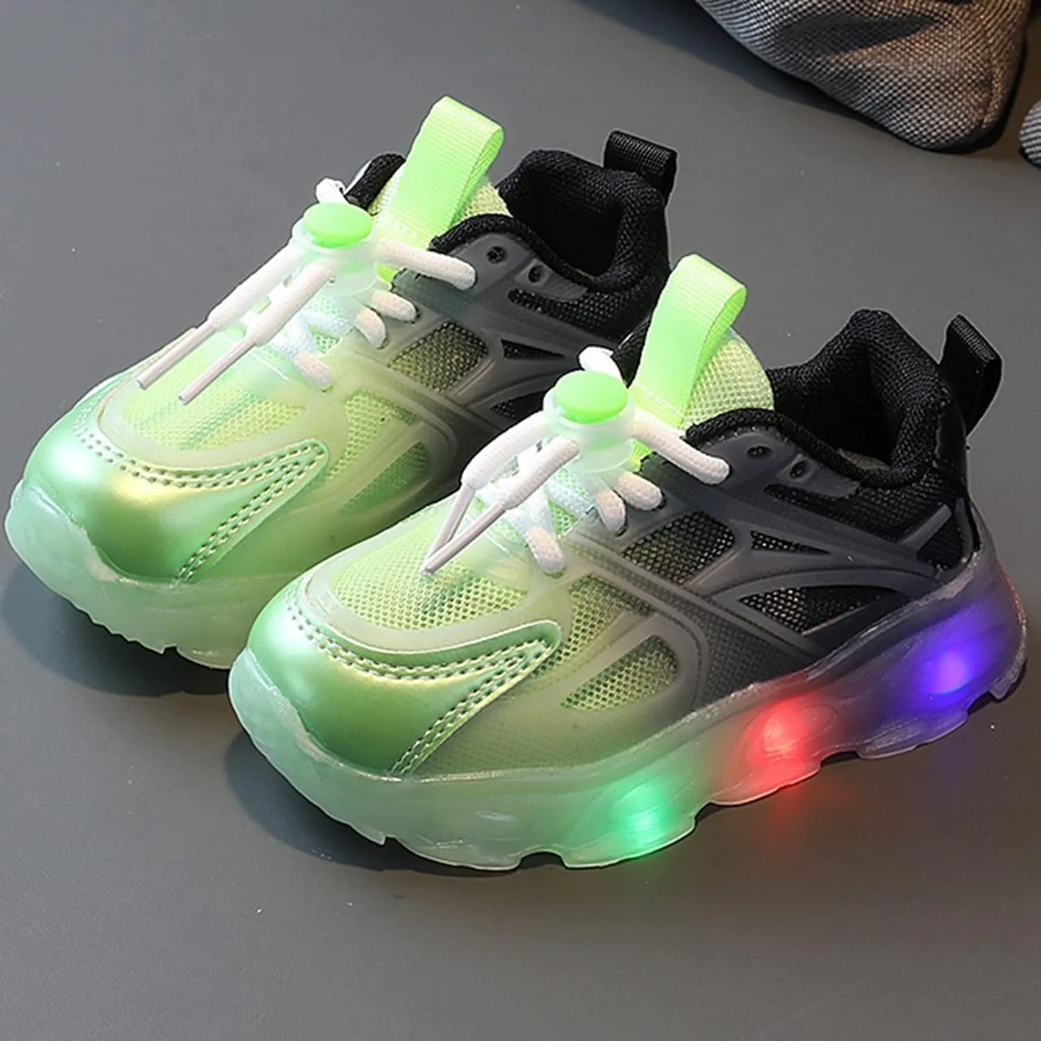 Infant Light Up Shoes Toddler Boys Girls LED Lightweight Mesh Walking Shoes Children Kids Breathable Tennis Shoes
