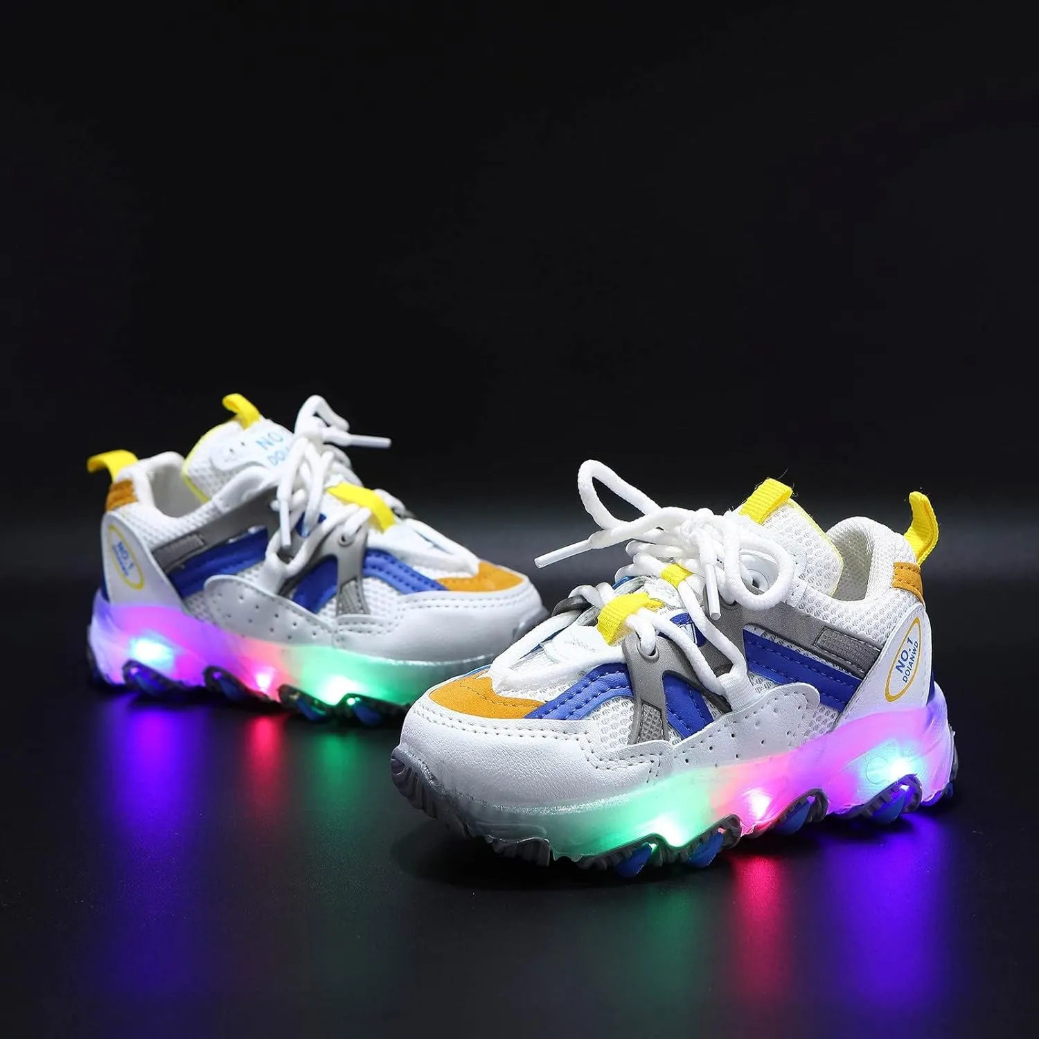 Kids Casual Shoes Boys Breathable Non-Slip Light Sneakers Unisex Luminous Sneakers for Girls Sport Running Shoes