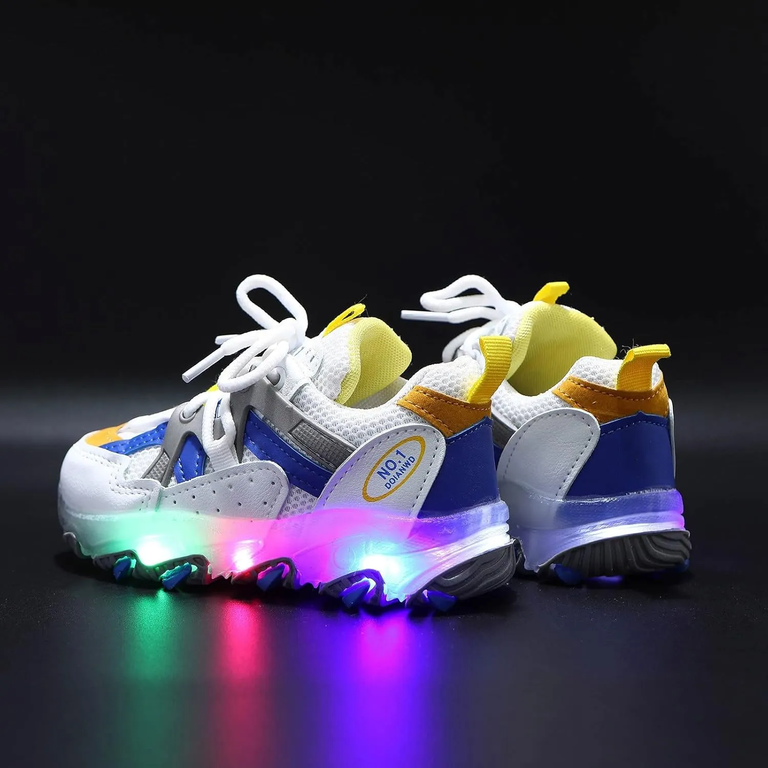Kids Casual Shoes Boys Breathable Non-Slip Light Sneakers Unisex Luminous Sneakers for Girls Sport Running Shoes