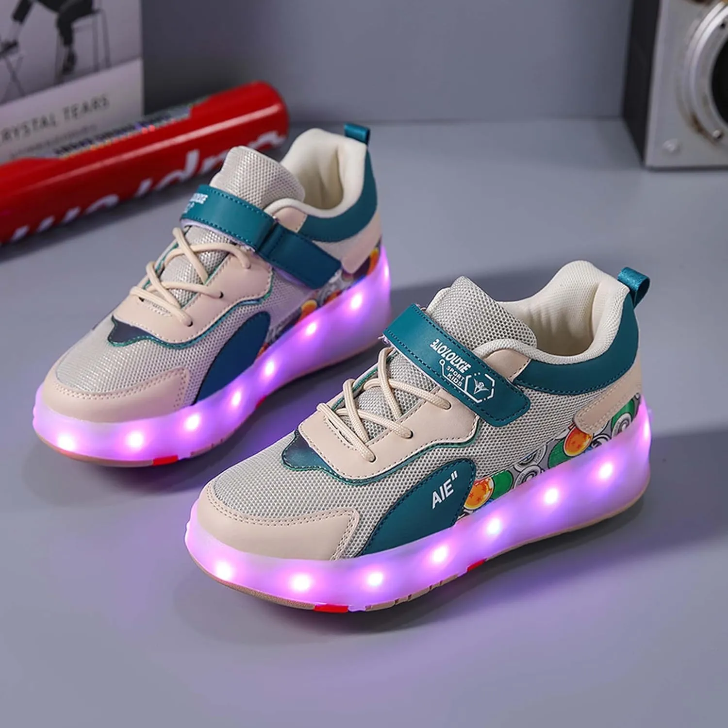 Kids Roller Skating Shoes Casual Walking Shoes Boys Shoes LED Colorful Luminous Shoes USB Charging Detachable Pulleys Suitable for Beginners in roller Skating Sports