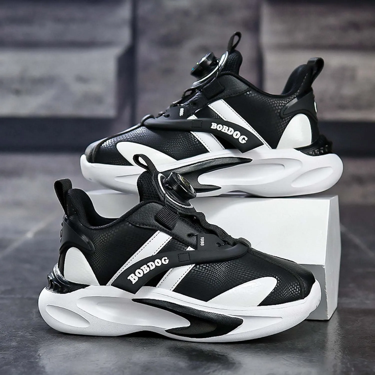 Kids Rotating Buckle Running Shoes Rubber Sole Non Slip Sneakers Lightweight and Breathable Walking Shoes Outdoor Park and Amusement Park Walking Shoes Jogging Shoes Skateboarding Shoes Flat Shoes