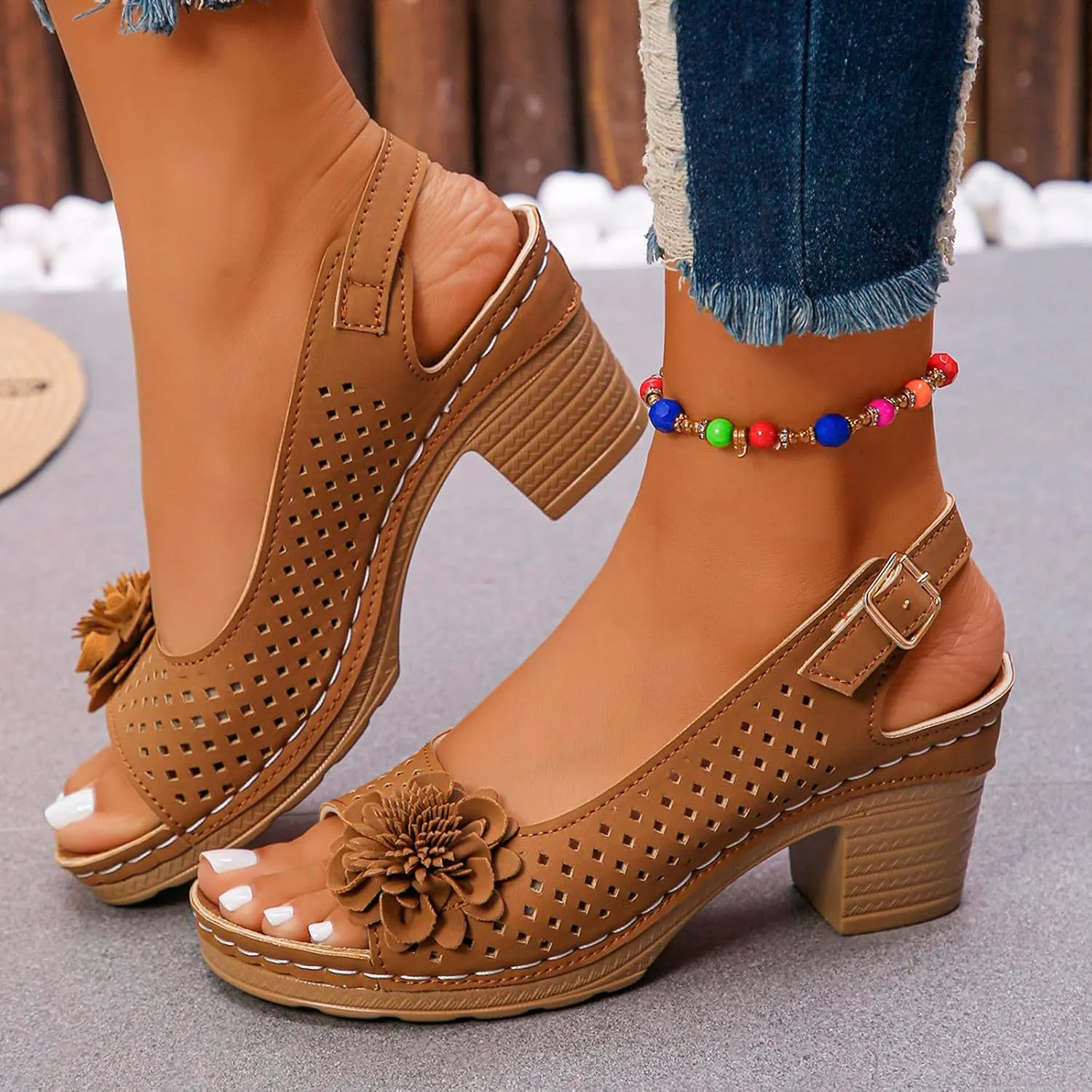 Ladies Orthopedic Sandals Slides Non Slip Beach Sandals Trendy Elegant Flowers Decor Hollow Out Low Heel Sandal with Adjustable Buckle Straps