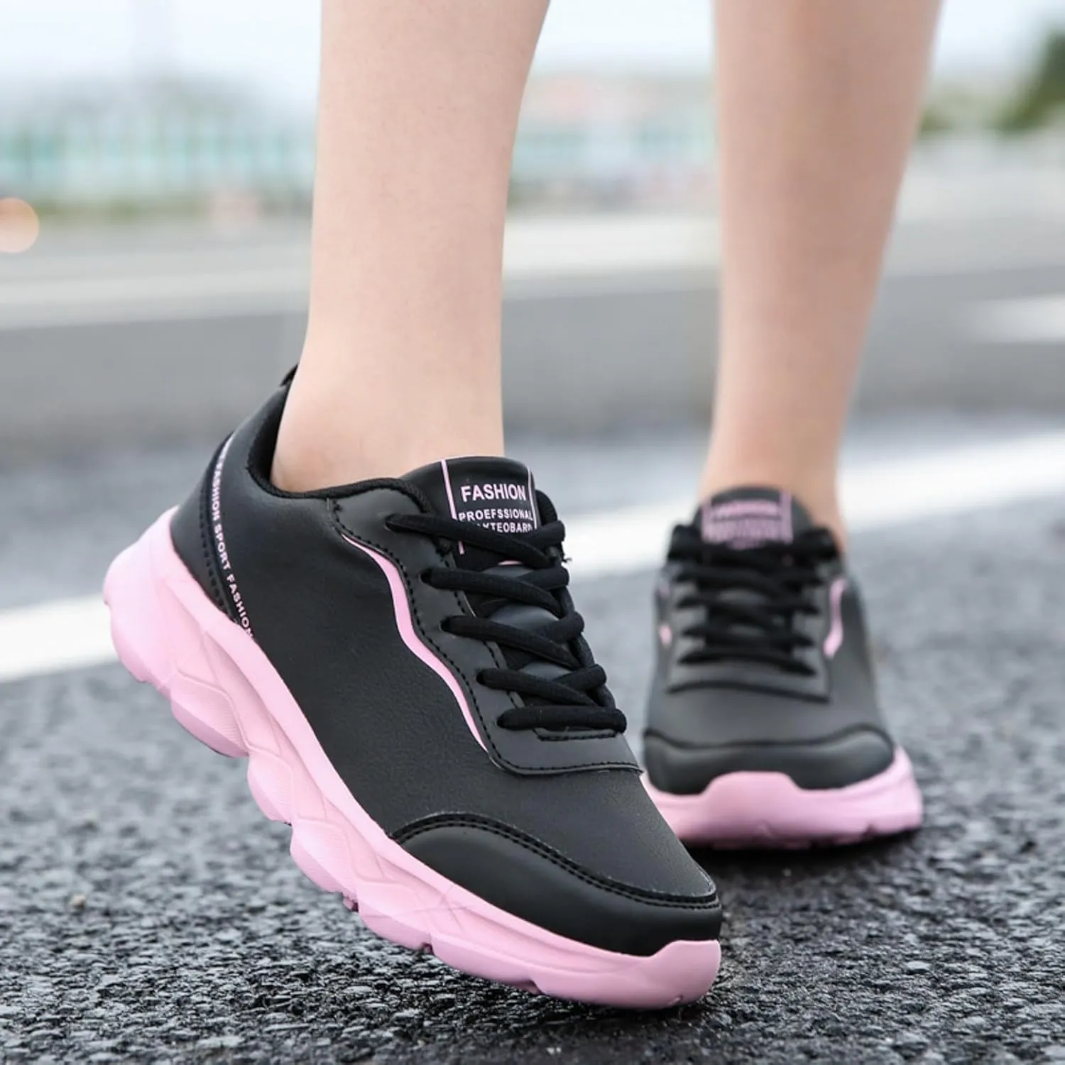 Lightweight Breathable Diabetic Shoes for Women Sports Workout Gym Shoes for Running Barefoot Minimalist Shoe