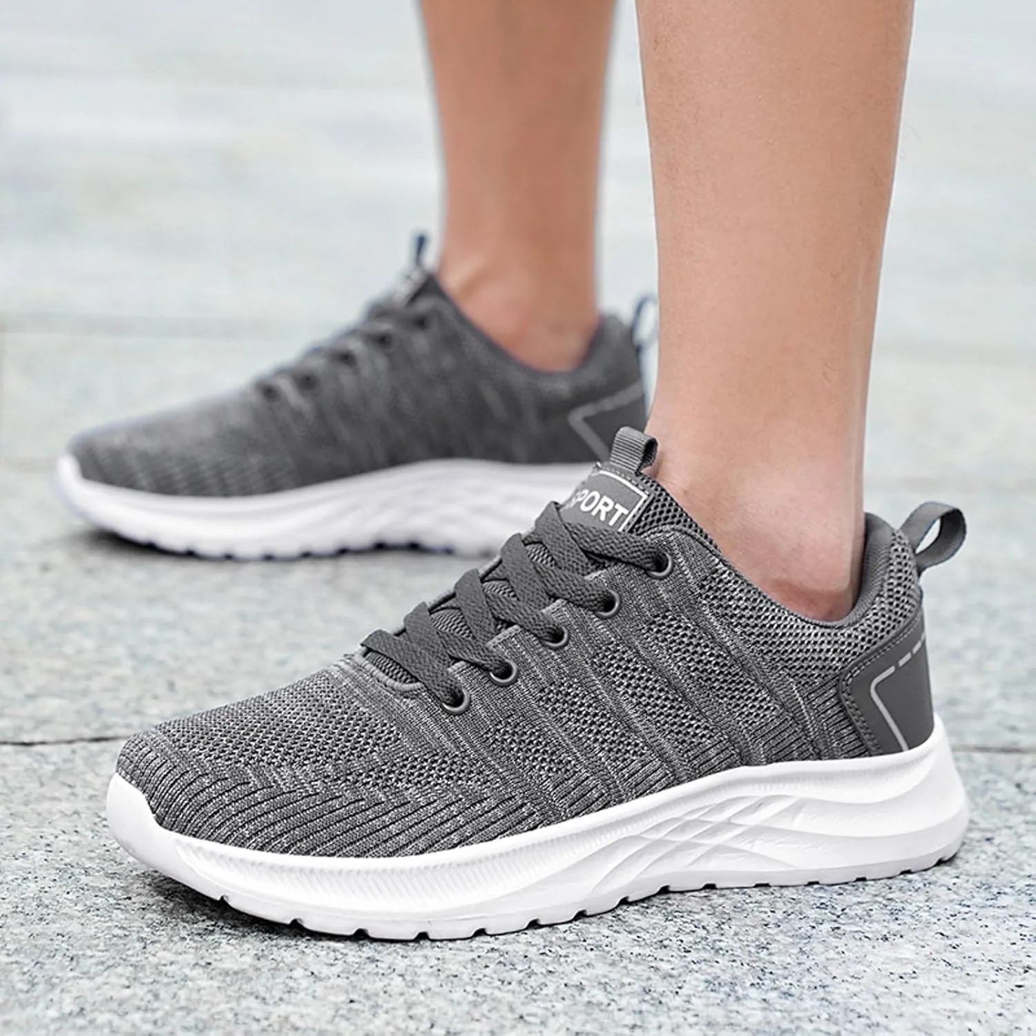 Men Sports Shoes Fashionable Couple Style Simple and Solid Color Thick Bottomed Flat Mesh Fashion Sneaker Shoes for Men Men's