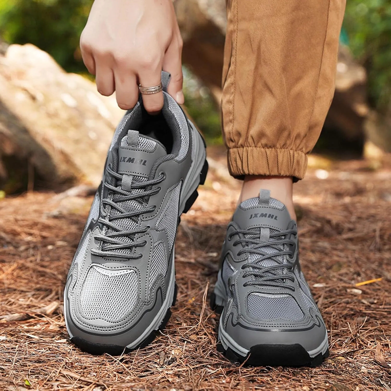 Men Sports Shoes Fashionable New Pattern Simple Solid Color Mesh Breathable Thick Sole Comfortable and Sneaker Socks Men Men'