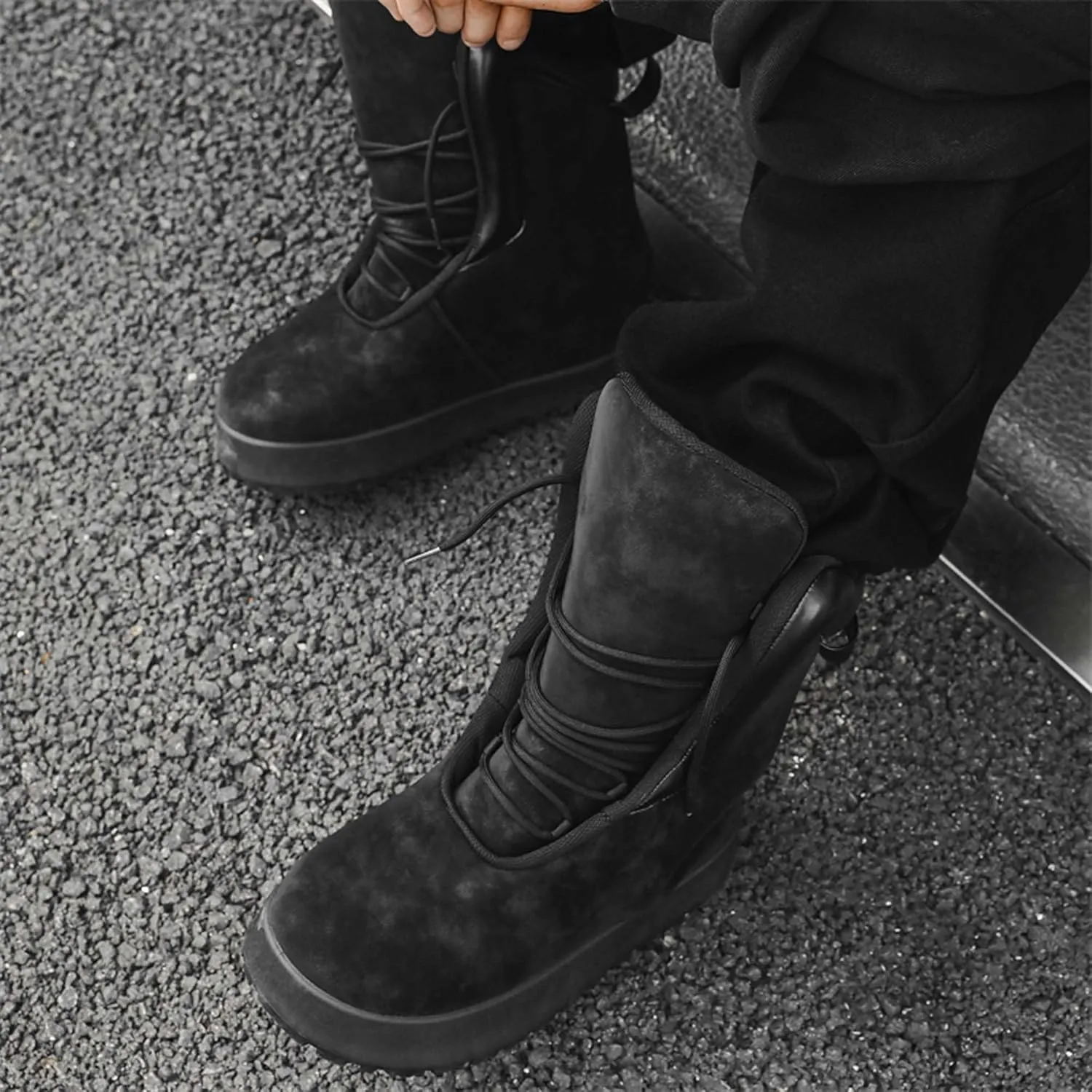 Men's Big Yellow Boots - Casual Snow Boots - Black Leather Lace-Up Platform Round Toe Boots - Winter