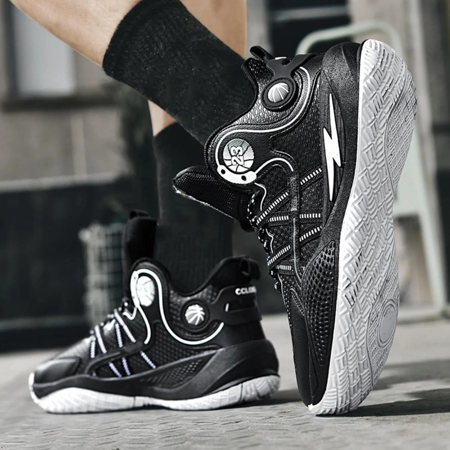 Men's Fashion High Top Lace Up Basketballs Shoes Lightweight Breathable Non-Slip Tennis Sneakers Classic Sports Walking Shoes