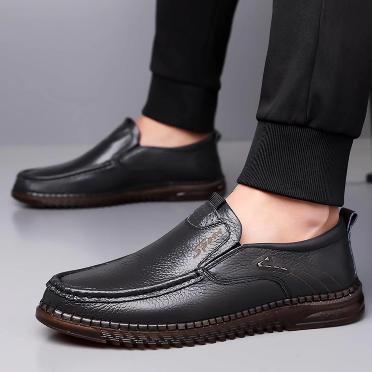 Mens Handmade Leather Slip On Loafers Casual Lightweight Soft Non Slip Walking Shoes for Driving Daily Work Office
