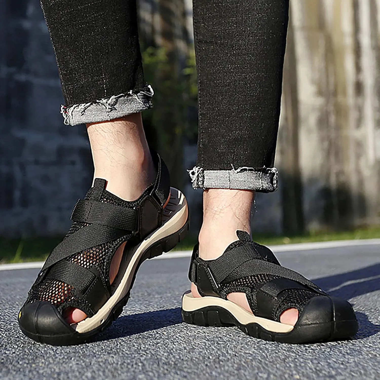 Men's Sport Sandals with Breathable Mesh Athletic Water Shoes with Arch Support Close Toe Non Slip Summer Beach Sandal Men