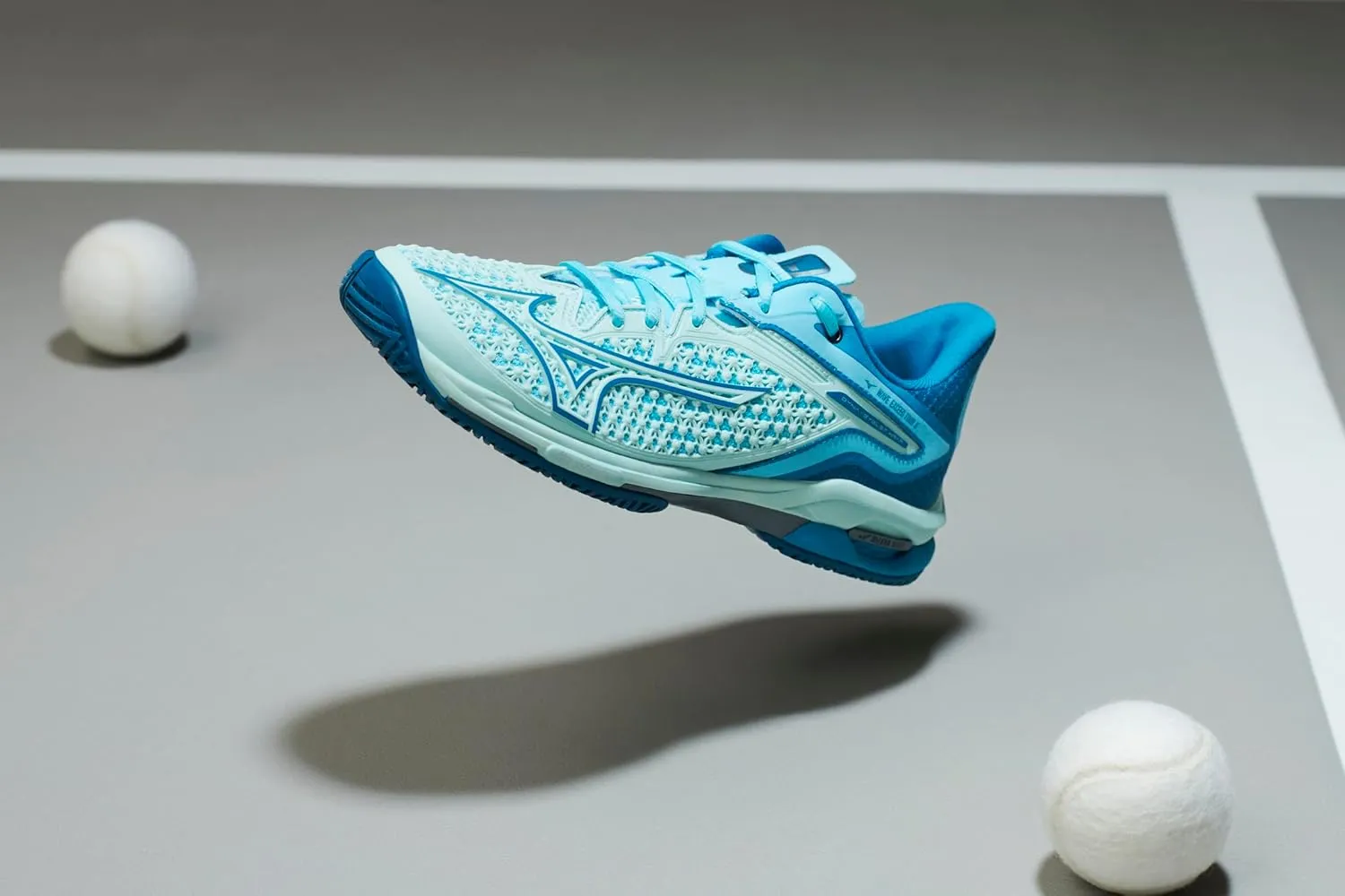 Mizuno Women’s Wave Exceed Tour 6 All Court Tennis Shoe