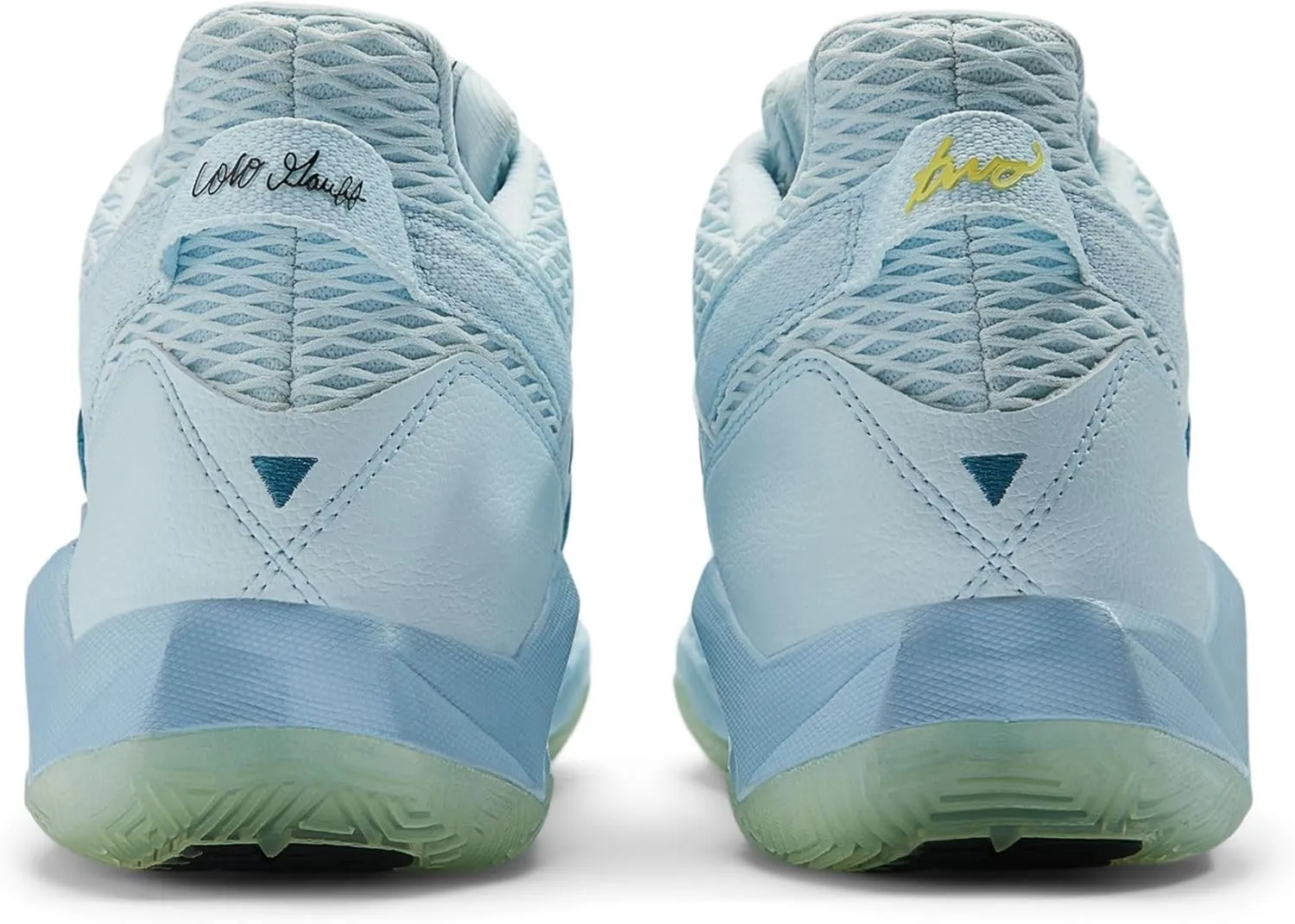 New Balance Women's Coco Cg2