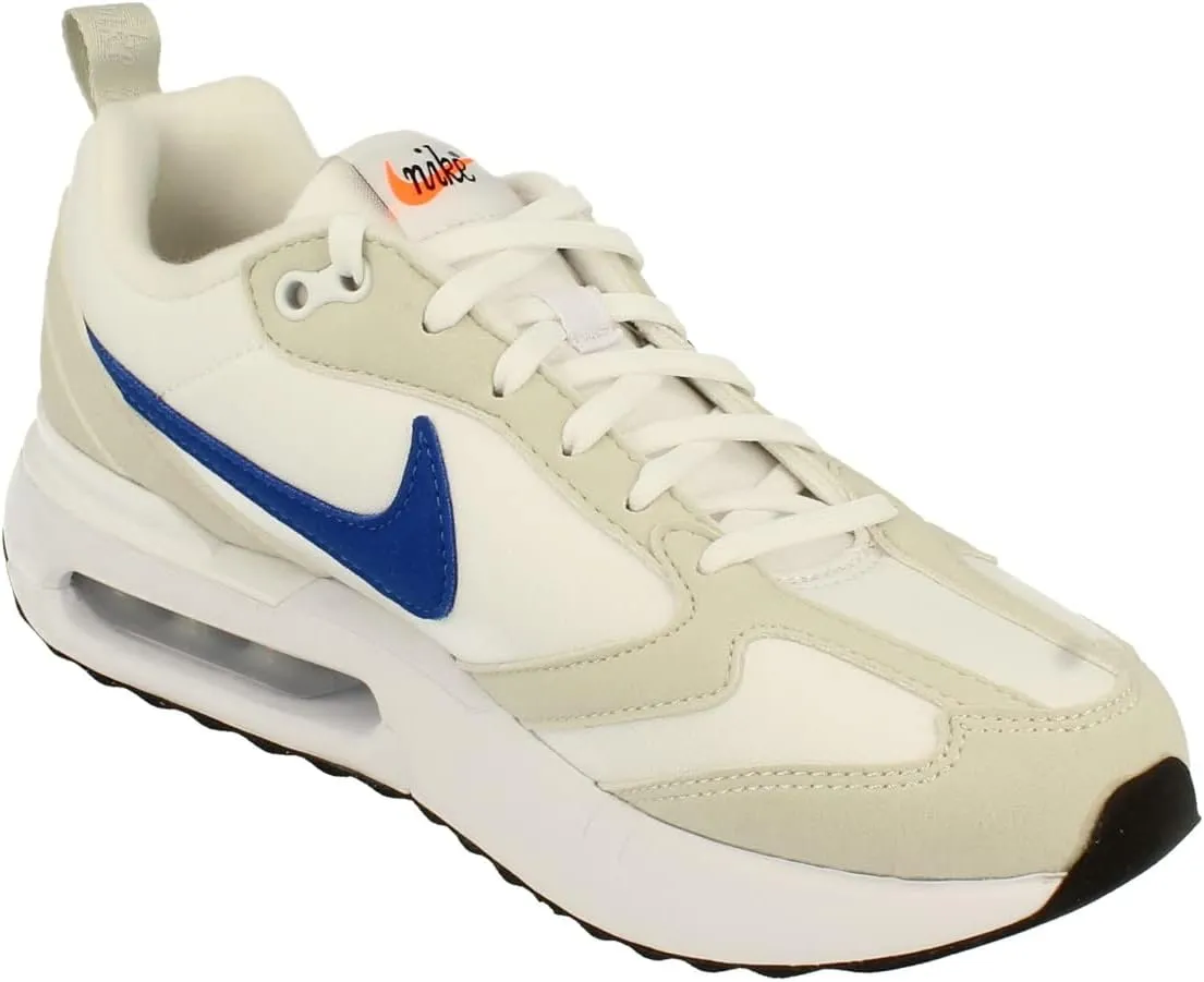 NIKE Women's Sneaker