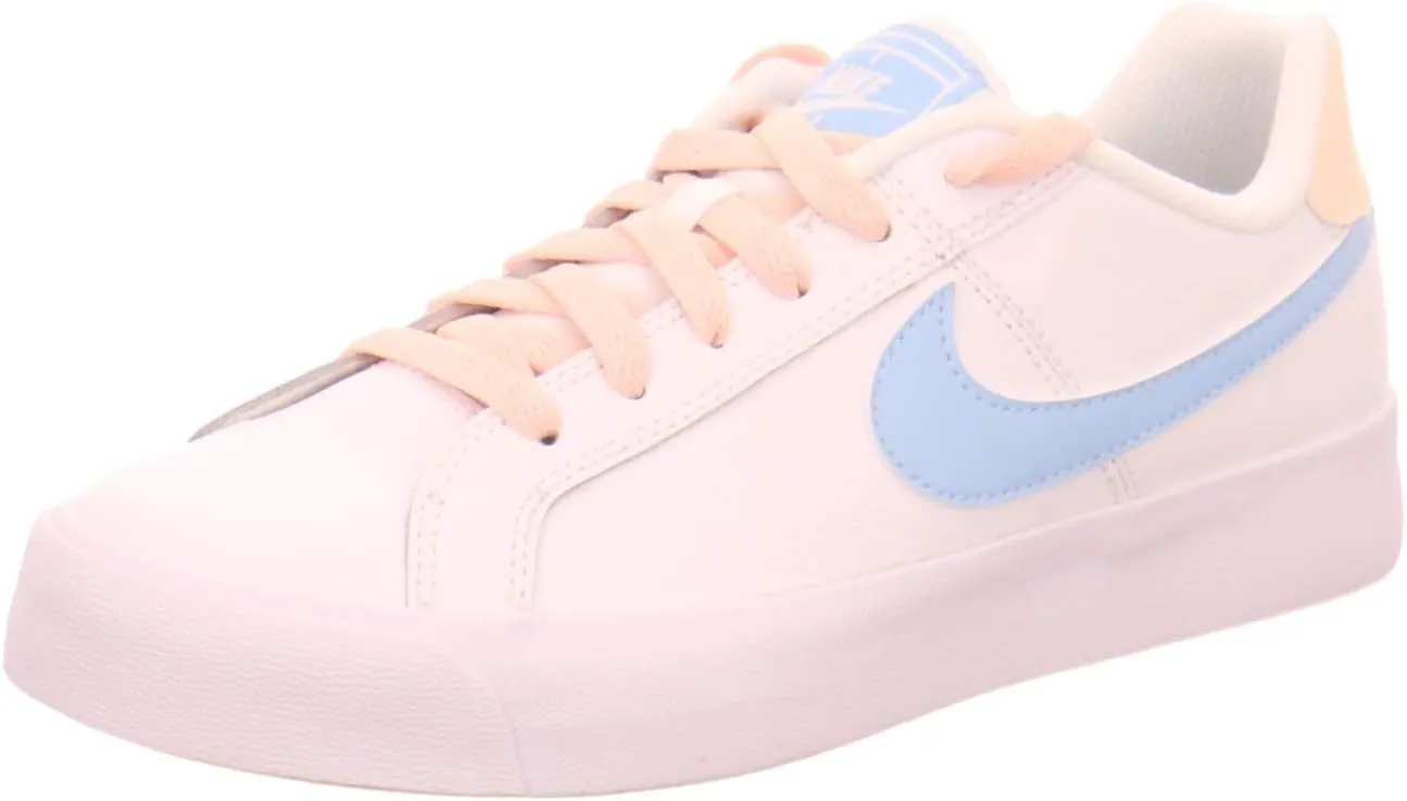 Nike Women's Sneaker