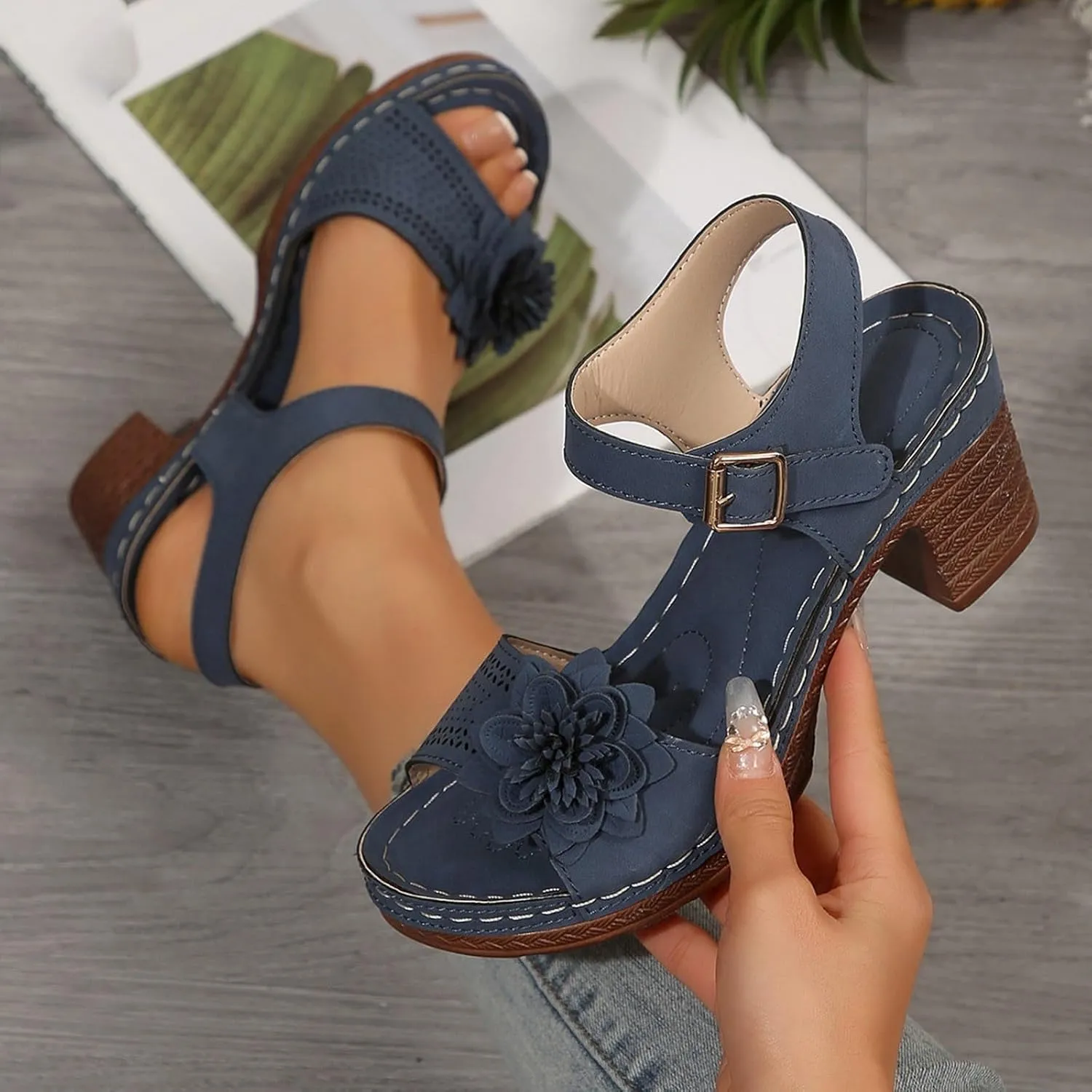 Peep Toe Sandals for Women 2025 Summer Casual Flower Hollow Out Platform Heels Sandals Breathable Sandal Comfortable Chunky Ankle Strap Wedding Shoes Dressy Outdoor Party Working Shoes 2025