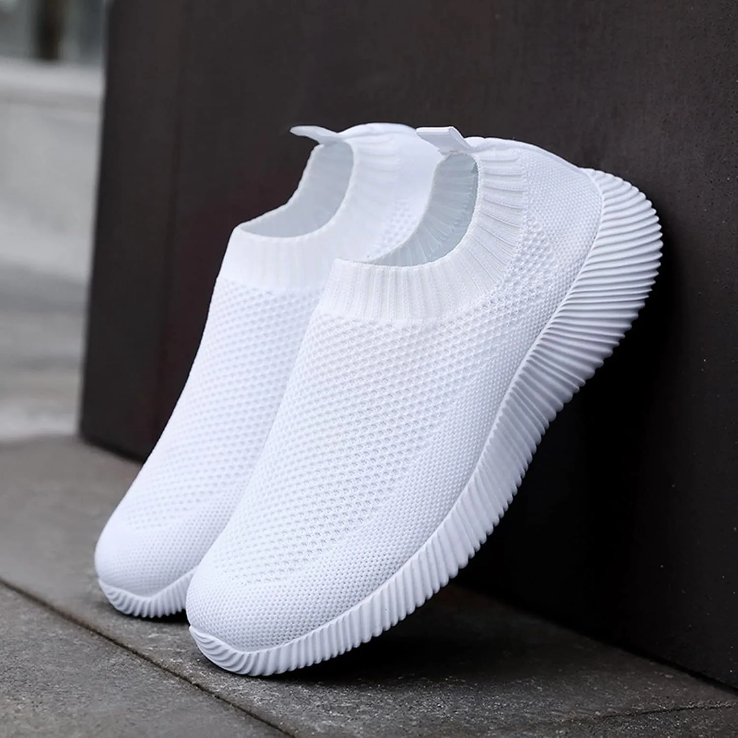 Running Shoes for Women Cute Sneakers Non Slip Comfortable Fashion Tennis Shoes Womens White Sneakers