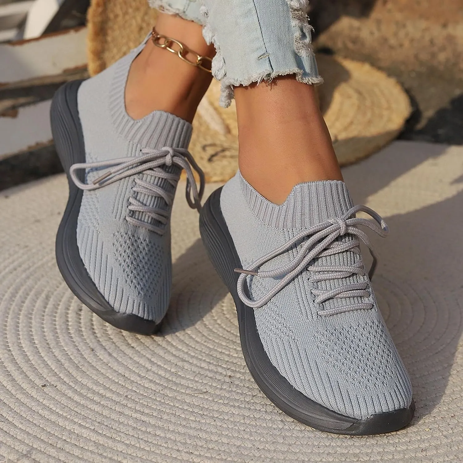Slip on Shoes for Women Black Leather Tennis Shoes Women Casual Lace Up Non Slip Walking Shoes Women's Shoes