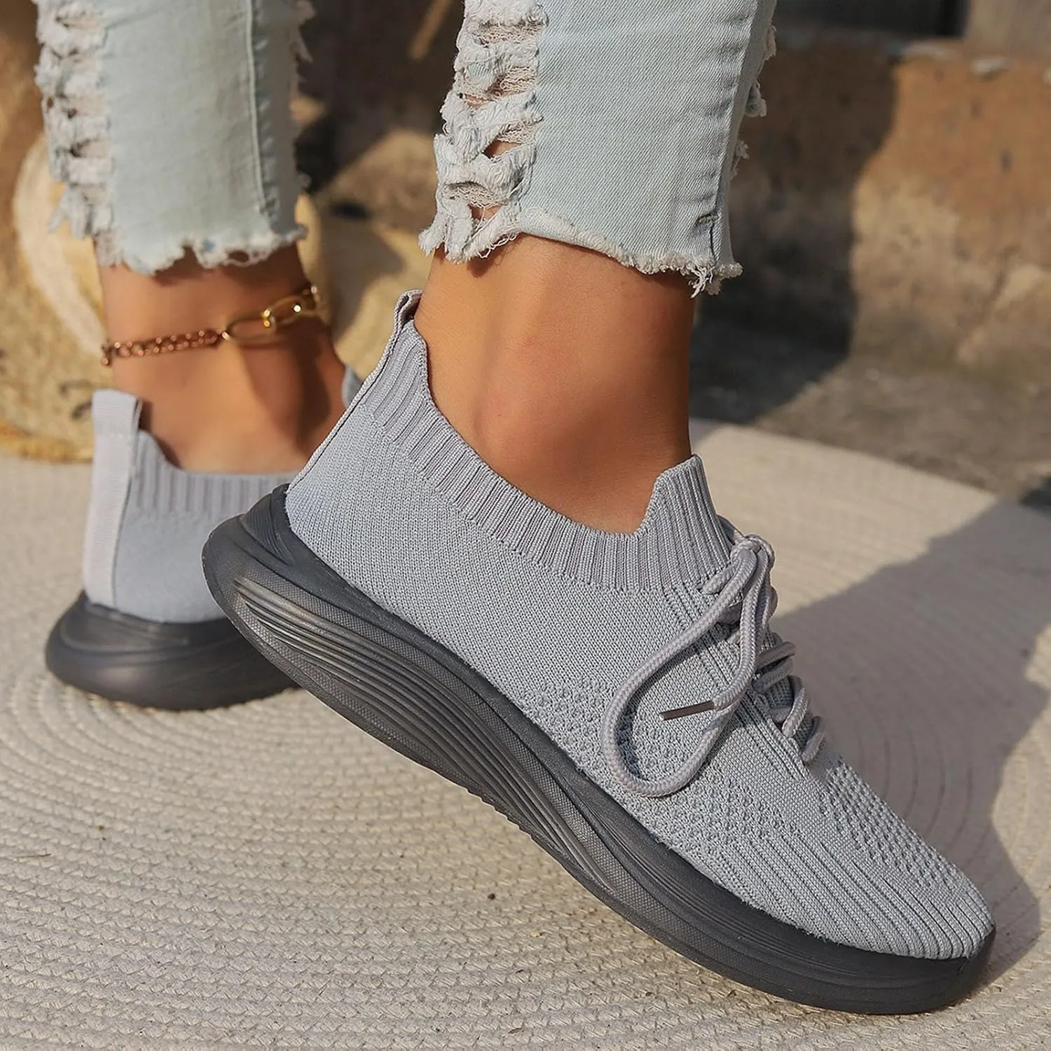 Slip on Shoes for Women Black Leather Tennis Shoes Women Casual Lace Up Non Slip Walking Shoes Women's Shoes