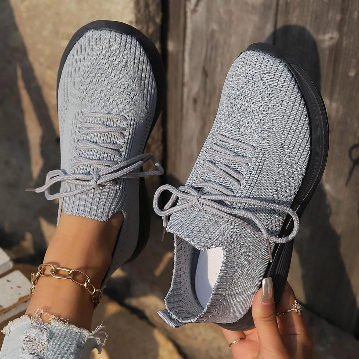 Slip on Shoes for Women Black Leather Tennis Shoes Women Casual Lace Up Non Slip Walking Shoes Women's Shoes