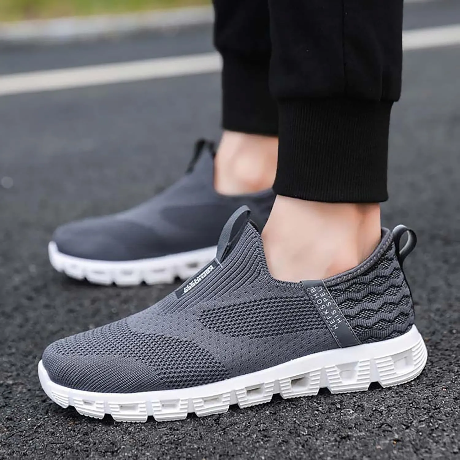 Sports Shoes for Men's Autumn New Outdoor Leisure Flying Weaving Mesh Sports Shoes Foreign Low Top Shoes Men Casual Men's San