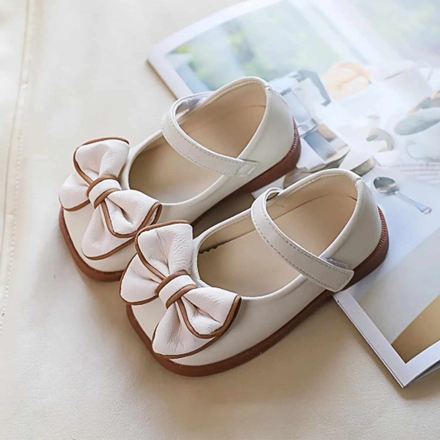 Spring and Summer Girls Casual Shoes Bow Hook Loop Solid Color Comfortable Single Shoes Toddler Girls Running Shoes