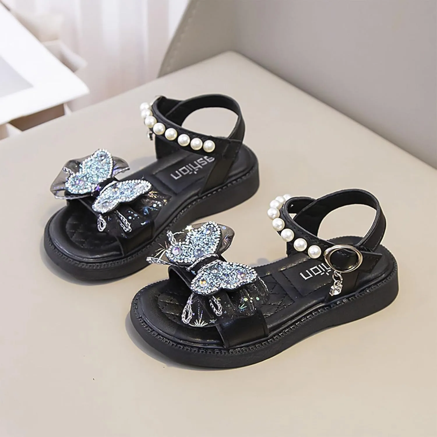 Summer Crystal Bow Fashionable and Stylish Little Girl Shoes for Middle and Large Children Little Girls White Sandals