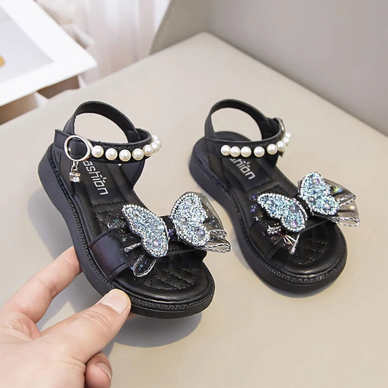 Summer Crystal Bow Fashionable and Stylish Little Girl Shoes for Middle and Large Children Little Girls White Sandals
