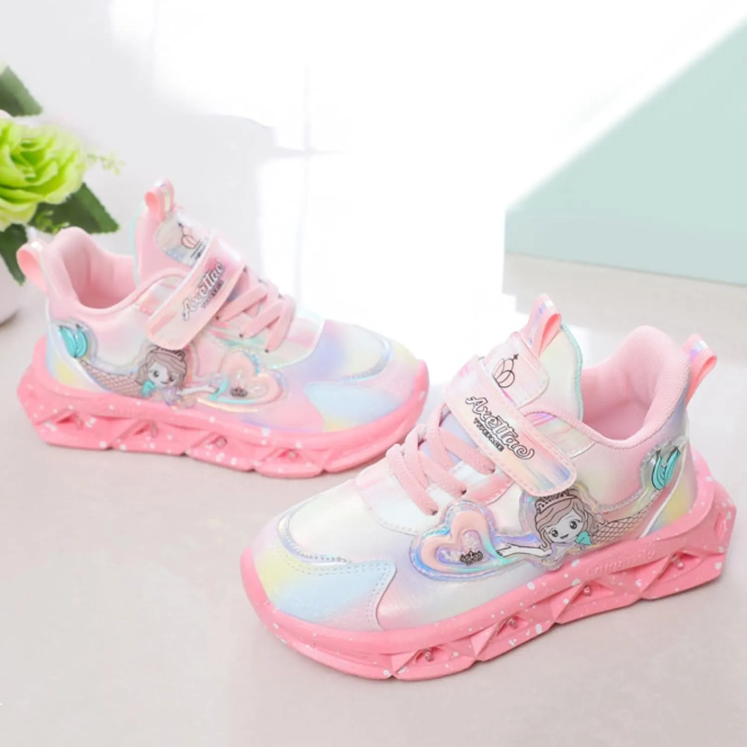Toddler Girl Light Up Shoes Lights Breathable Lightweight Casual Luminous Shoes Kids Led Shoes