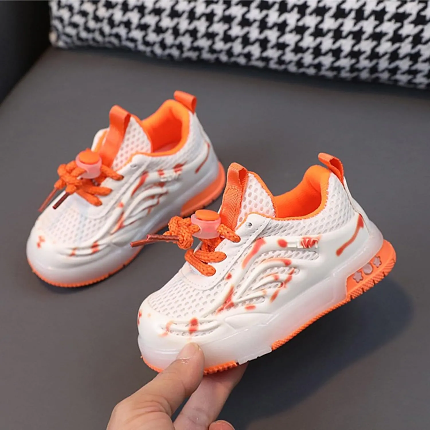 Toddler Infant Light Up Flash LED Light Breathable Sneakers Baby Kids Luminous Sports Mesh Athletic Running Shoes