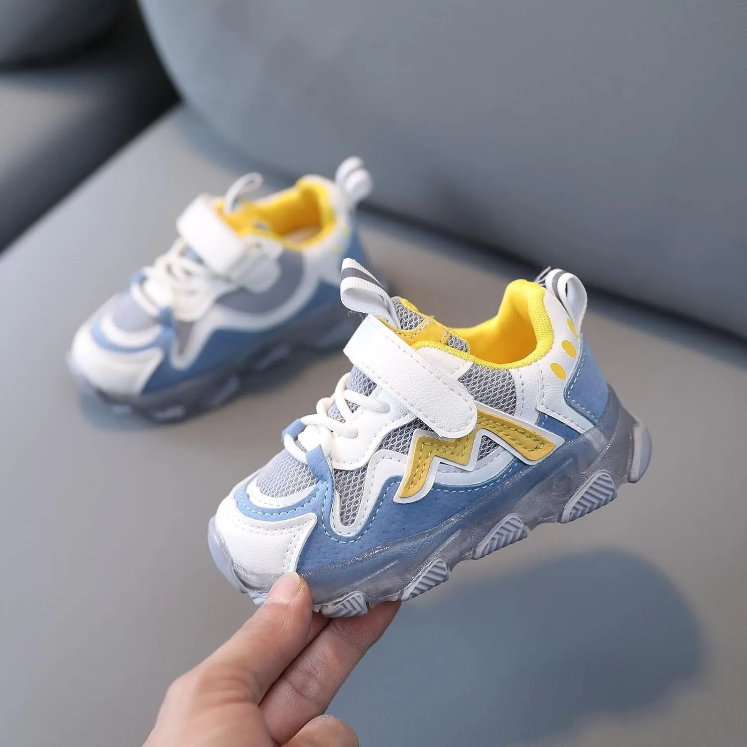 Toddler Kids Light Up Sneakers Light Led Kids Mesh Luminous Sport Baby Running Children Girls Glowing Luminous Shoes