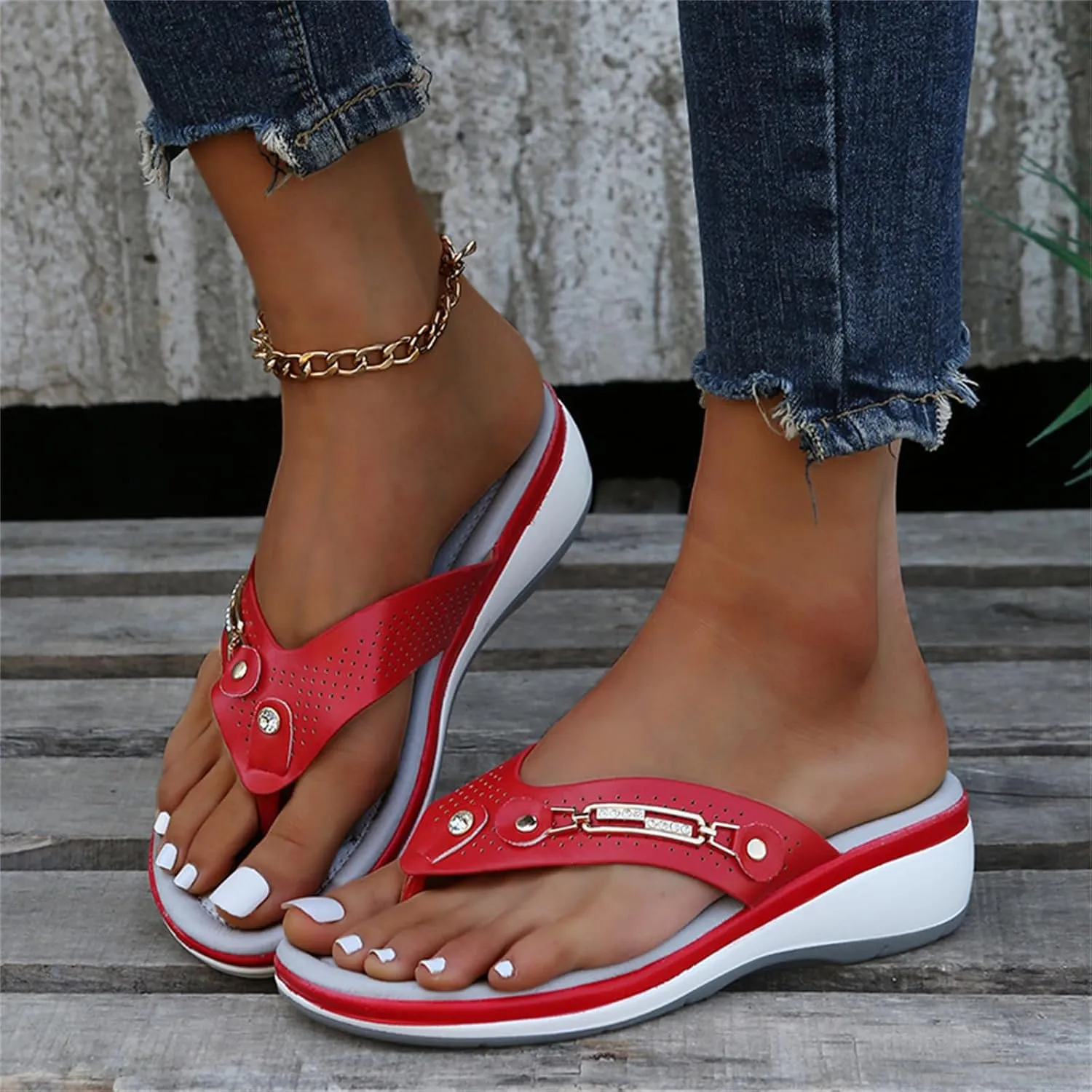 Womens Arch Support Flip Flops Comfortable Yoga Mat Slip On Low Wedge Sandals Summer Clip Toe Beach Walking Thong Cushion Sandals for Women Shower Shoes Indoor