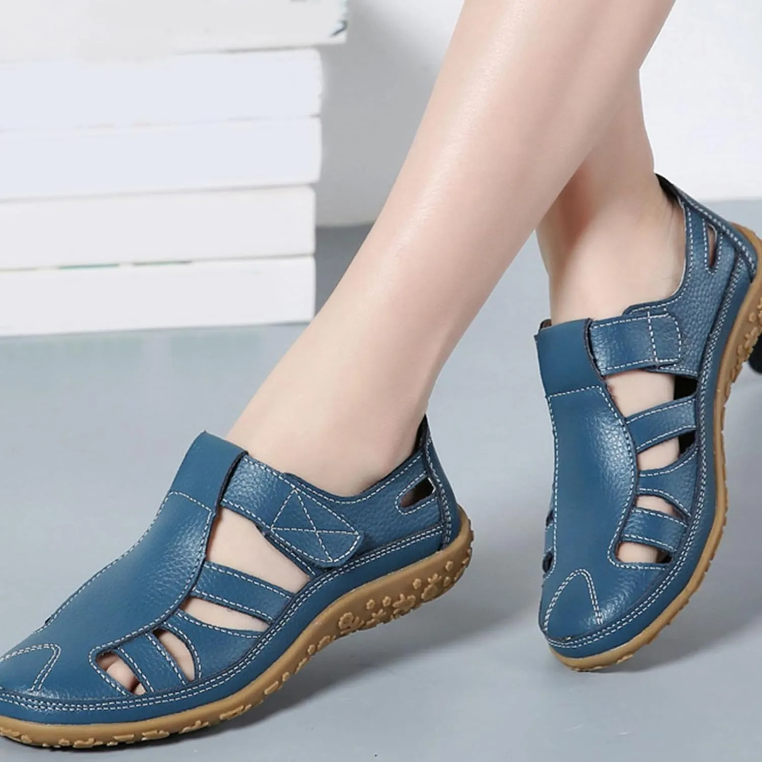 Women's Boho Gladiator Wedge Sandals 2025 Adjustable Ankle Strap Hook and Loop Closure Cushioned Leather Insole Non-Slip Sole for Summer Beach Vacations Outdoor Adventures Casual Shoes 2025