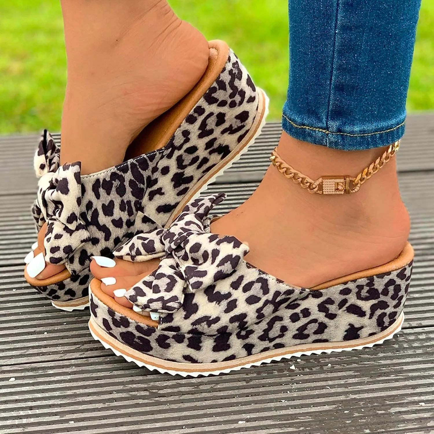 Women's Bow Knot Flat Sandals Dressy Walking Orthopedic Slippers Casual Lightweight Summer Slippers Open Toe Slip On Slides Single Band Wedges Fashion Beach Shoes