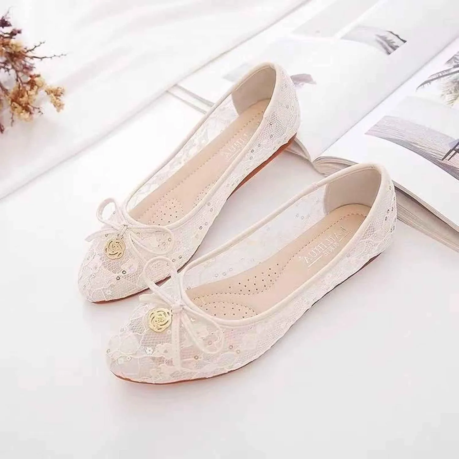 Women's Mesh Flats Casual Slip On Loafers Breathable Comfortable Flat Shoes for Walking Outdoor Leisure Spring