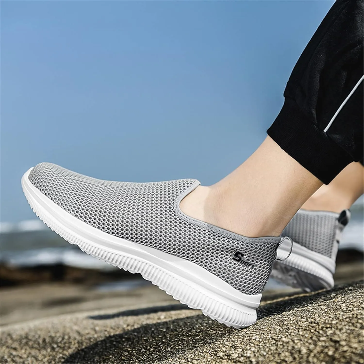 Women's Slip-on Shoes Wide Width Sneakers Hands Free Running Shoes for Women Wide Woman Shoes Casual Women's Fashion Sneakers Red Tennis Shoe Loafers Dress Shoe